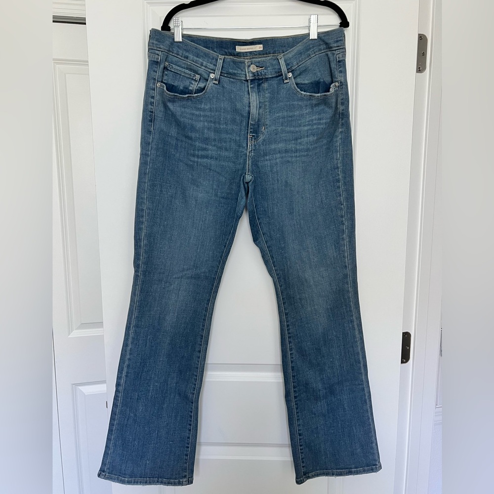 Levi’s Classic Bootcut Jeans Women’s Size 16 | Stretch Denim Mid Rise Dark Wash